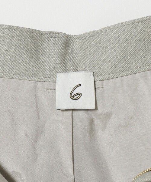 6（ロク）の「＜6(ROKU)＞オックスフォード タック パンツ（スラックス・レディース・ホワイト/ライトグレー・32/34/36/38）」の21枚目の写真