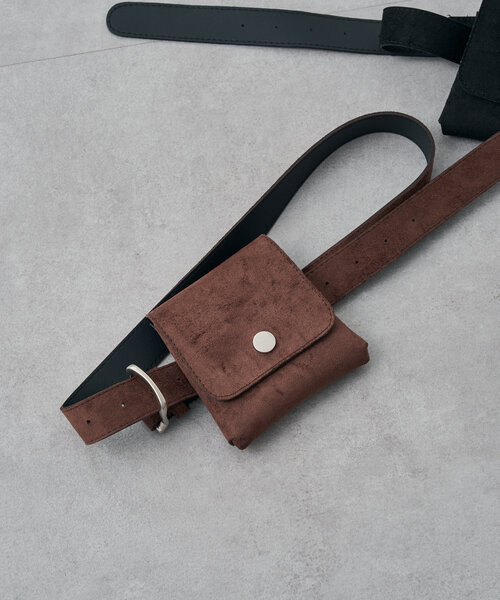 SHENERY（シーナリー）の「《コーデのアクセントに》ポーチ付ベルト（ベルト・レディース・ブラウン/ブラック・FREE）」の2枚目の写真
