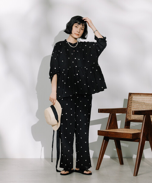 FREAK'S STORE(フリークスストア)の「インド 幾何学 刺繍ブラウス<セットアップ対応>(シャツ/ブラウス・レディース・ブラック/オフホワイト/ブラウン・フリ-)」の14枚目の写真