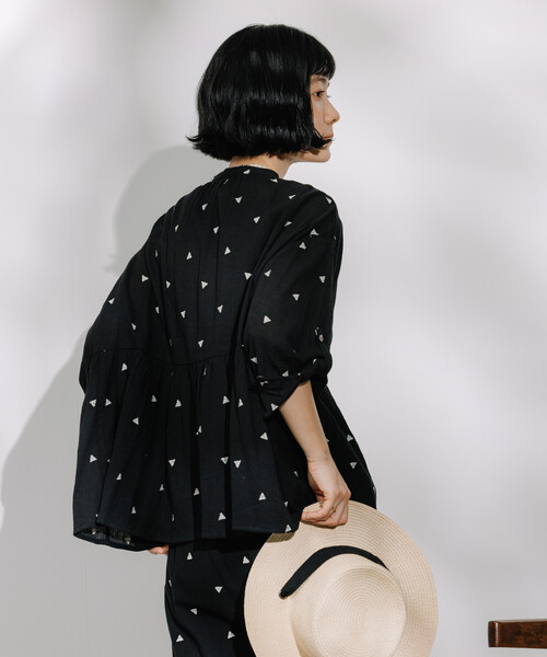 FREAK'S STORE(フリークスストア)の「インド 幾何学 刺繍ブラウス<セットアップ対応>(シャツ/ブラウス・レディース・ブラック/オフホワイト/ブラウン・フリ-)」の19枚目の写真