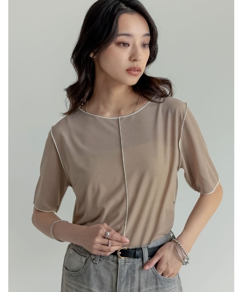 Re:EDIT(リエディ)の「前後2WAYシアーカットソー配色半袖トップス(Tシャツ/カットソー・レディース・ブラック/グレイッシュベージュ/ブルー/グリーン・MEDIUM/LARGE)」の2枚目の写真