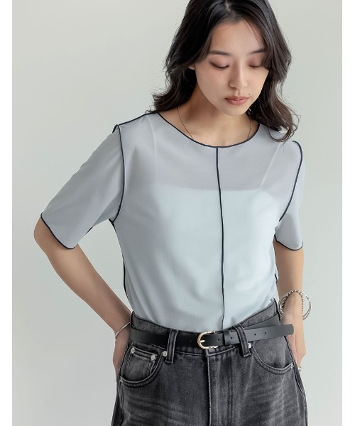Re:EDIT(リエディ)の「前後2WAYシアーカットソー配色半袖トップス(Tシャツ/カットソー・レディース・ブラック/グレイッシュベージュ/ブルー/グリーン・MEDIUM/LARGE)」の4枚目の写真
