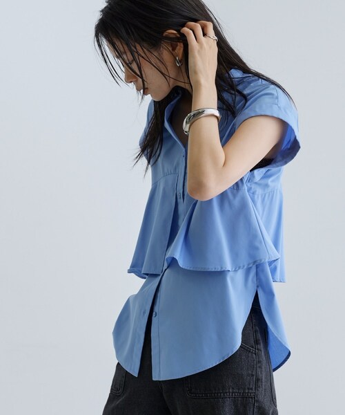 GALLEST（ギャレスト）の「2WAYペプラムシャツ（シャツ/ブラウス・レディース・ネイビー/ブルー系その他/ブルー系その他4/ホワイト系/ブラック系2・38）」の4枚目の写真