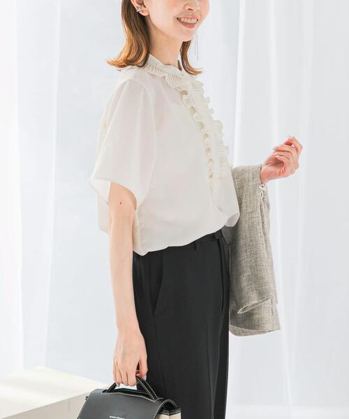 URBAN RESEARCH ROSSO WOMEN(アーバンリサーチ ロッソ)の「フリルデザイン5分袖シャツブラウス(シャツ/ブラウス・レディース・ブラック/イエロー/ホワイト・FREE)」の9枚目の写真