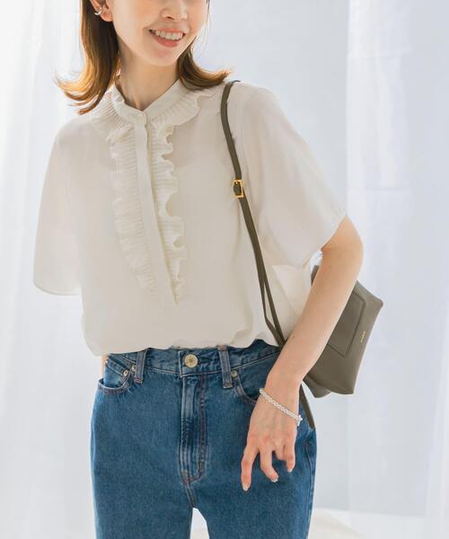 URBAN RESEARCH ROSSO WOMEN(アーバンリサーチ ロッソ)の「フリルデザイン5分袖シャツブラウス(シャツ/ブラウス・レディース・ブラック/イエロー/ホワイト・FREE)」の11枚目の写真