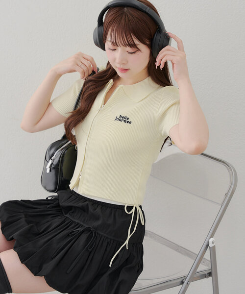 Another Branch olive des olive（アナザーブランチオリーブデオリーブ）の「サイドドロストWZIPニット（ニット/セーター・レディース・ブラック/レッド/アイボリー/ブルー系その他/ブラウン/ブルー・FREE）」の2枚目の写真