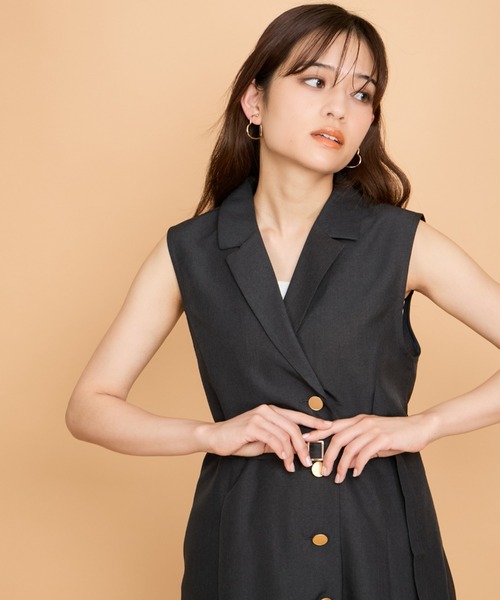 QUEENS COURT（クイーンズコート）の「リネンライクシャンブレージレワンピース≪手洗い可能≫（ワンピース・レディース・ネイビー/ベージュ/ライトグレー・M）」の6枚目の写真