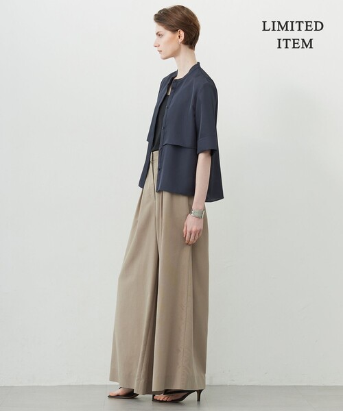 ICB(アイシービー)の「シルキーツイル 半袖クロップドシャツ(シャツ/ブラウス・レディース・ネイビー系/ブルー系/スカイブルー系/グレー系/アイボリー系・48/46/44/42/40)」の10枚目の写真