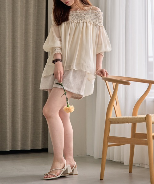 mideal(マイディール)の「sheer off shoulder / シアーオフショルブラウス(シャツ/ブラウス・レディース・ピンク/アイボリー/ブルーグリーン・FREE)」の6枚目の写真