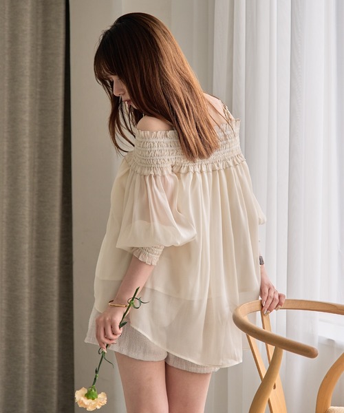 mideal(マイディール)の「sheer off shoulder / シアーオフショルブラウス(シャツ/ブラウス・レディース・ピンク/アイボリー/ブルーグリーン・FREE)」の9枚目の写真