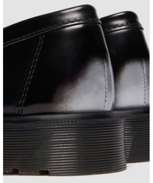 Dr. Martens(ドクターマーチン)の「Dr. Martens/ドクターマーチン ADRIAN タッセル ローファー 14573020(ローファー・メンズ・ブラック・UK3/UK4/UK5/UK6/UK7/UK8/UK9/UK10/UK11)」の3枚目の写真