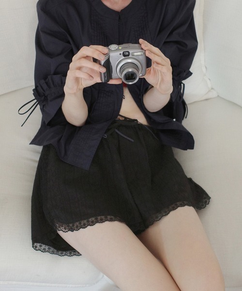 clor（クロル）の「COTTON LACE SHORTS（その他パンツ・レディース・ホワイト/ブラック・S/M）」の2枚目の写真