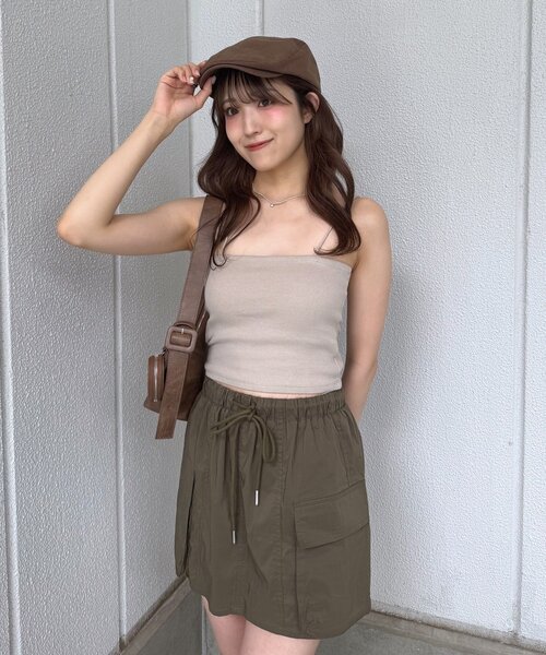 mline（エムライン）の「[mline]パット付き シンプルキャミソール（キャミソール・レディース・オフホワイト/チャコールグレー/ブラック/ベージュ・FREE）」の19枚目の写真