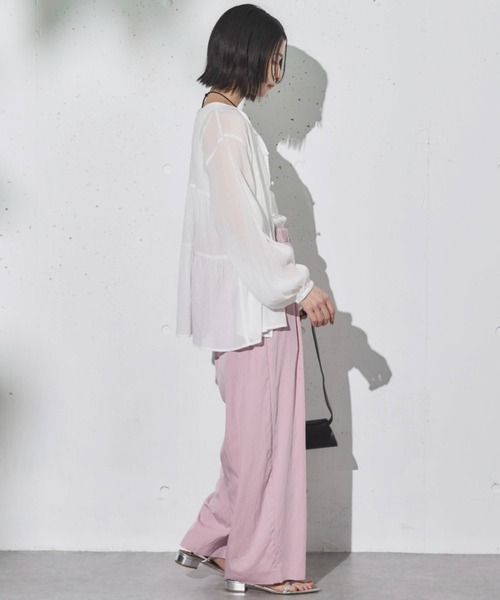 Doux archives（ドゥアルシーヴ）の「ティアードギャザーチュニック（シャツ/ブラウス・レディース・オフホワイト/ブルー/ベージュ・FREE）」の11枚目の写真