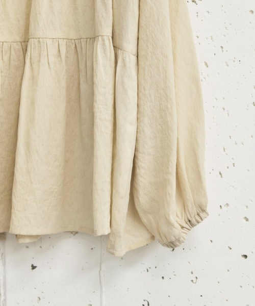 Doux archives（ドゥアルシーヴ）の「ティアードギャザーチュニック（シャツ/ブラウス・レディース・オフホワイト/ブルー/ベージュ・FREE）」の21枚目の写真