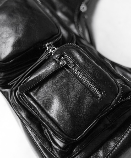 me+em select(ミームセレクト)の「【 2color 】ダブルジップアウトポケットヴィンテージボストンショルダーバッグ / double zip out pocket vintage boston shoulder bag(ショルダーバッグ・レディース・シルバー/ブラック・FREE)」の9枚目の写真