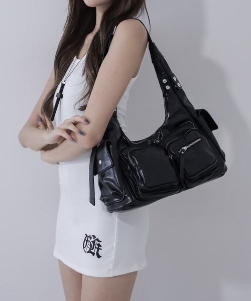 me+em select(ミームセレクト)の「【 2color 】ダブルジップアウトポケットヴィンテージボストンショルダーバッグ / double zip out pocket vintage boston shoulder bag(ショルダーバッグ・レディース・シルバー/ブラック・FREE)」の20枚目の写真