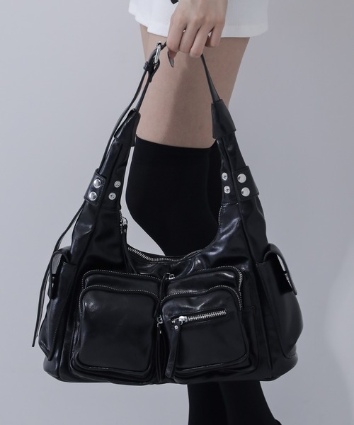 me+em select(ミームセレクト)の「【 2color 】ダブルジップアウトポケットヴィンテージボストンショルダーバッグ / double zip out pocket vintage boston shoulder bag(ショルダーバッグ・レディース・シルバー/ブラック・FREE)」の19枚目の写真