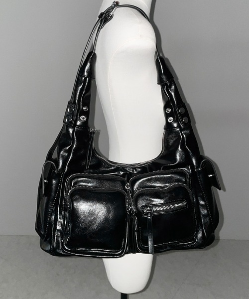 me+em select(ミームセレクト)の「【 2color 】ダブルジップアウトポケットヴィンテージボストンショルダーバッグ / double zip out pocket vintage boston shoulder bag(ショルダーバッグ・レディース・シルバー/ブラック・FREE)」の14枚目の写真