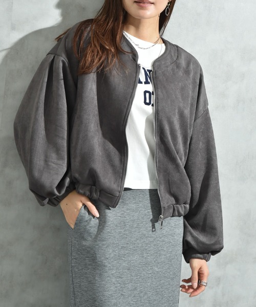 INTERPLANET（インタープラネット）の「スエードポンチノーカラーＺＩＰブルゾン（ブルゾン・レディース・ブラウン/チャコールグレー/グレイッシュベージュ・MEDIUM/LARGE）」の14枚目の写真