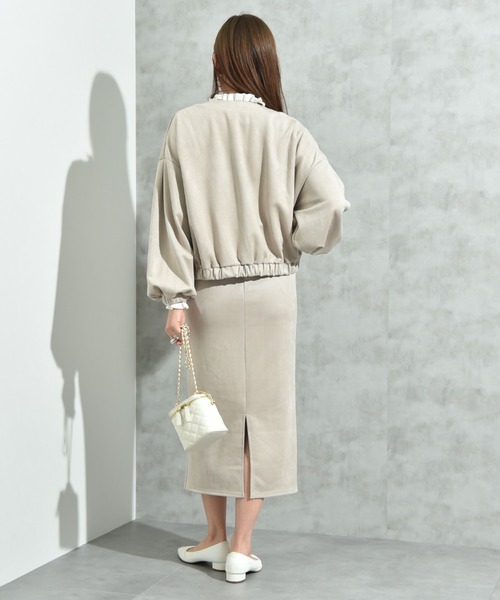 INTERPLANET（インタープラネット）の「スエードポンチノーカラーＺＩＰブルゾン（ブルゾン・レディース・ブラウン/チャコールグレー/グレイッシュベージュ・MEDIUM/LARGE）」の6枚目の写真