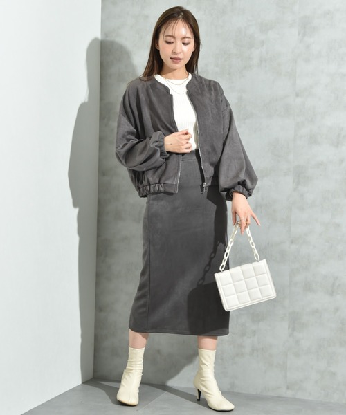 INTERPLANET（インタープラネット）の「スエードポンチノーカラーＺＩＰブルゾン（ブルゾン・レディース・ブラウン/チャコールグレー/グレイッシュベージュ・MEDIUM/LARGE）」の17枚目の写真