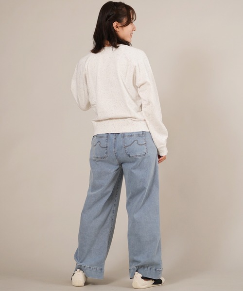 Champion(チャンピオン)の「CHAMPION/チャンピオン スウェット ラグラン トレーナー CW-C002(スウェット・レディース・ライトブルー/ピンク/ホワイト・L/M)」の9枚目の写真