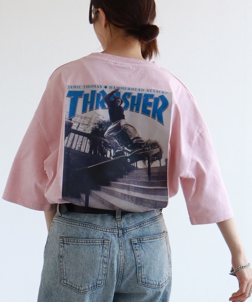 THRASHER(スラッシャー)の「【THRASHER/スラッシャー】オーバーサイズ ヴィンテージライク ピグメント加工 マガジンプリント 半袖Tシャツ(Tシャツ/カットソー・メンズ・チャコール/ピンク/ブラウン/サックスブルー/ブルーグレー・M/L/XL)」の5枚目の写真