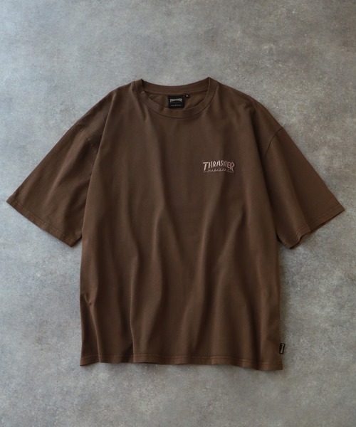 THRASHER(スラッシャー)の「【THRASHER/スラッシャー】オーバーサイズ ヴィンテージライク ピグメント加工 マガジンプリント 半袖Tシャツ(Tシャツ/カットソー・メンズ・チャコール/ピンク/ブラウン/サックスブルー/ブルーグレー・M/L/XL)」の10枚目の写真