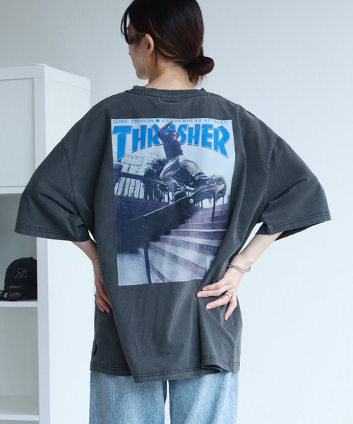 THRASHER(スラッシャー)の「【THRASHER/スラッシャー】オーバーサイズ ヴィンテージライク ピグメント加工 マガジンプリント 半袖Tシャツ(Tシャツ/カットソー・メンズ・チャコール/ピンク/ブラウン/サックスブルー/ブルーグレー・M/L/XL)」の22枚目の写真