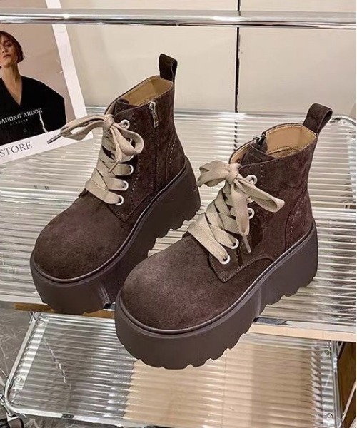 WEGO(ウィゴー)の「WEGO/厚底サイドファスナートレッキング風ブーツ(ブーツ・レディース・キャメル/ブラウン・39/37)」の7枚目の写真