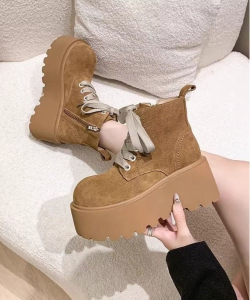 WEGO(ウィゴー)の「WEGO/厚底サイドファスナートレッキング風ブーツ(ブーツ・レディース・キャメル/ブラウン・39/37)」の16枚目の写真