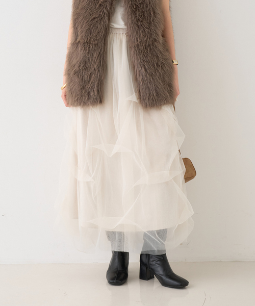EMMA ROUGE VIF(エマルージュヴィフ)の「【一部店舗限定】チュールフォルムスカート(スカート・レディース・オフホワイト/ブラック・38/36)」の7枚目の写真