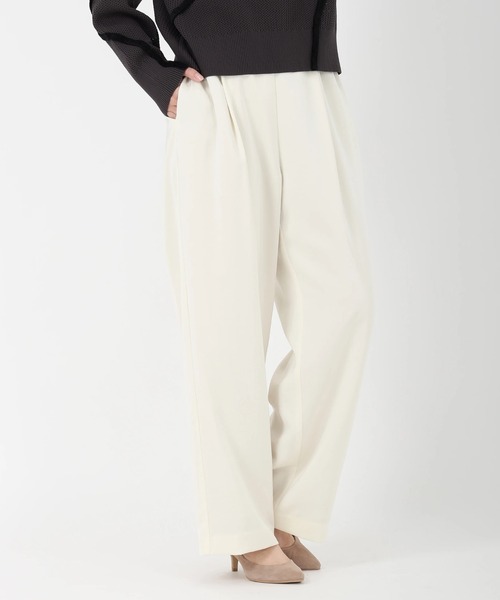 STRAWBERRY-FIELDS(ストロベリーフィールズ)の「【雑誌掲載アイテム】モダンサテン_サテンイージーパンツ(その他パンツ・レディース・ブラック/オフホワイト/ブラウン・2)」の2枚目の写真