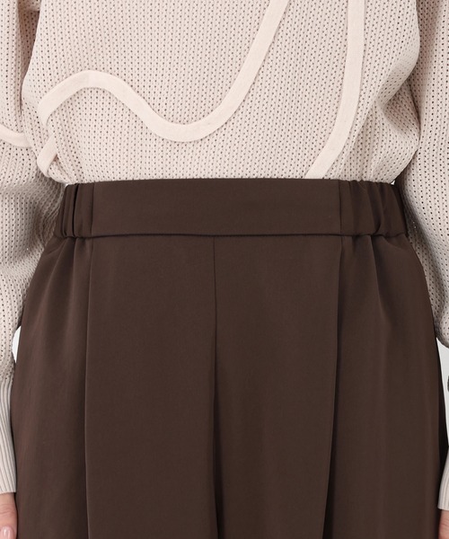 STRAWBERRY-FIELDS(ストロベリーフィールズ)の「【雑誌掲載アイテム】モダンサテン_サテンイージーパンツ(その他パンツ・レディース・ブラック/オフホワイト/ブラウン・2)」の8枚目の写真