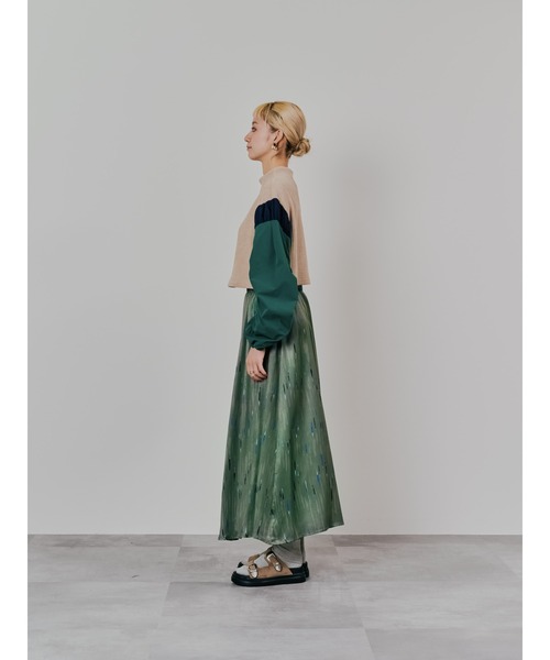 TEVALT（ヴァレット）の「アートラインプリントハーフプリーツスカート（スカート・レディース・ブラック/カーキ・38）」の5枚目の写真