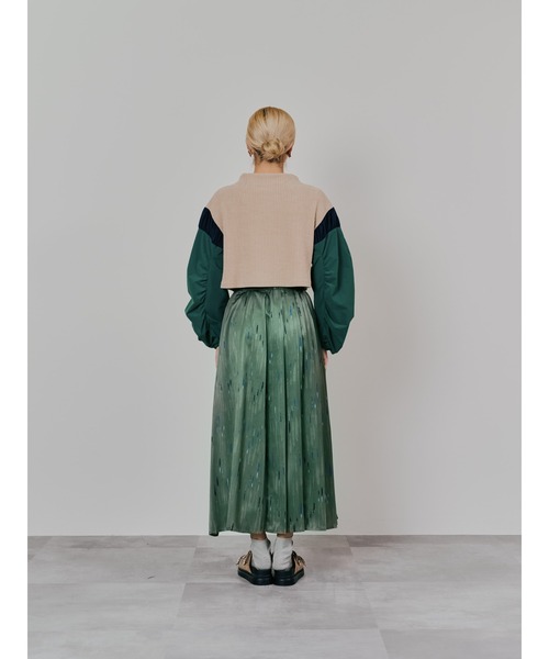 TEVALT（ヴァレット）の「アートラインプリントハーフプリーツスカート（スカート・レディース・ブラック/カーキ・38）」の6枚目の写真