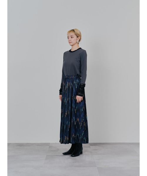 TEVALT（ヴァレット）の「アートラインプリントハーフプリーツスカート（スカート・レディース・ブラック/カーキ・38）」の17枚目の写真