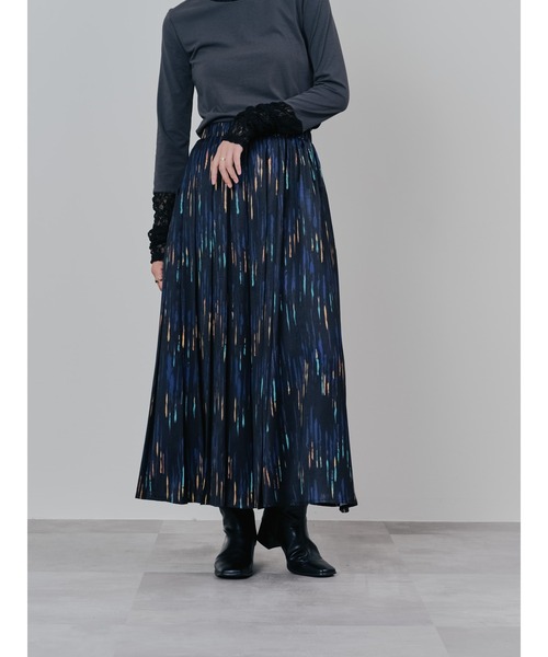 TEVALT（ヴァレット）の「アートラインプリントハーフプリーツスカート（スカート・レディース・ブラック/カーキ・38）」の9枚目の写真