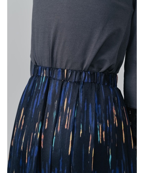 TEVALT（ヴァレット）の「アートラインプリントハーフプリーツスカート（スカート・レディース・ブラック/カーキ・38）」の15枚目の写真