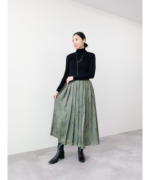TEVALT（ヴァレット）の「アートラインプリントハーフプリーツスカート（スカート・レディース・ブラック/カーキ・38）」の16枚目の写真