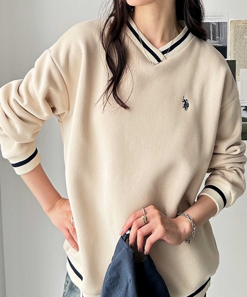 U.S. POLO ASSN.(ユーエスポロアッスン)の「GeeRA別注【U.S.POLO ASSN.】ユーエスポロアッスン 表ピーチラインVネックワンポイント刺繍スウェット(スウェット・レディース・ネイビー/スミクロ/アイボリー・MEDIUM/LARGE)」の3枚目の写真