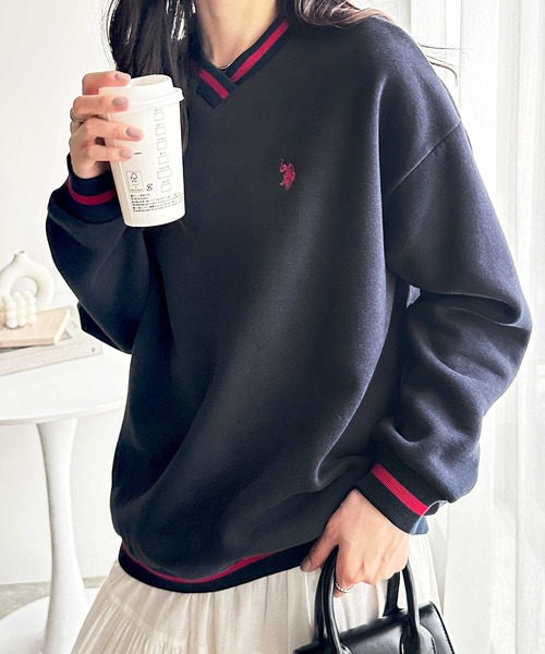 U.S. POLO ASSN.(ユーエスポロアッスン)の「GeeRA別注【U.S.POLO ASSN.】ユーエスポロアッスン 表ピーチラインVネックワンポイント刺繍スウェット(スウェット・レディース・ネイビー/スミクロ/アイボリー・MEDIUM/LARGE)」の20枚目の写真