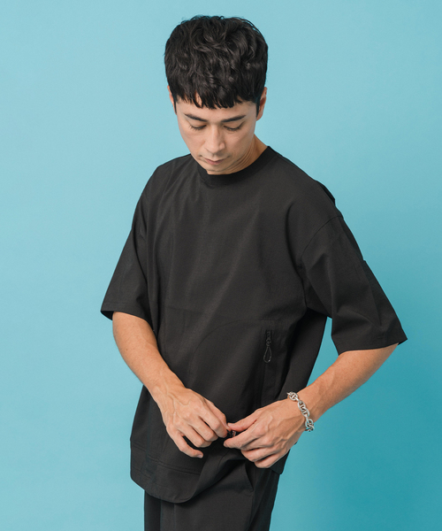 EDIFICE(エディフィス)の「テック ドライ メッシュ プルオーバー(Tシャツ/カットソー・メンズ・ライトグレー/ブラック・SMALL/MEDIUM/LARGE)」の9枚目の写真