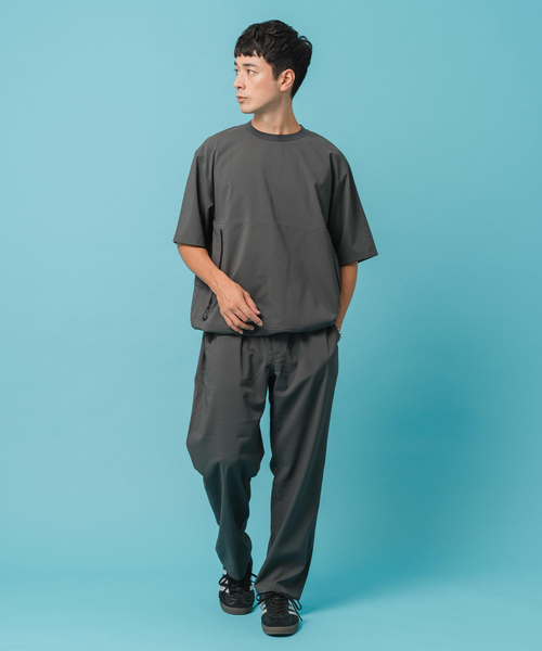 EDIFICE(エディフィス)の「テック ドライ メッシュ プルオーバー(Tシャツ/カットソー・メンズ・ライトグレー/ブラック・SMALL/MEDIUM/LARGE)」の16枚目の写真