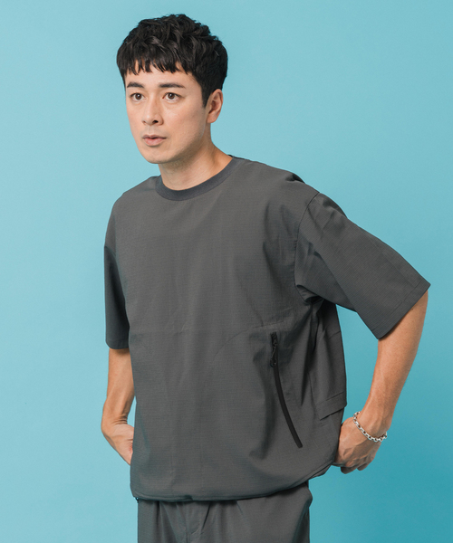 EDIFICE(エディフィス)の「テック ドライ メッシュ プルオーバー(Tシャツ/カットソー・メンズ・ライトグレー/ブラック・SMALL/MEDIUM/LARGE)」の22枚目の写真