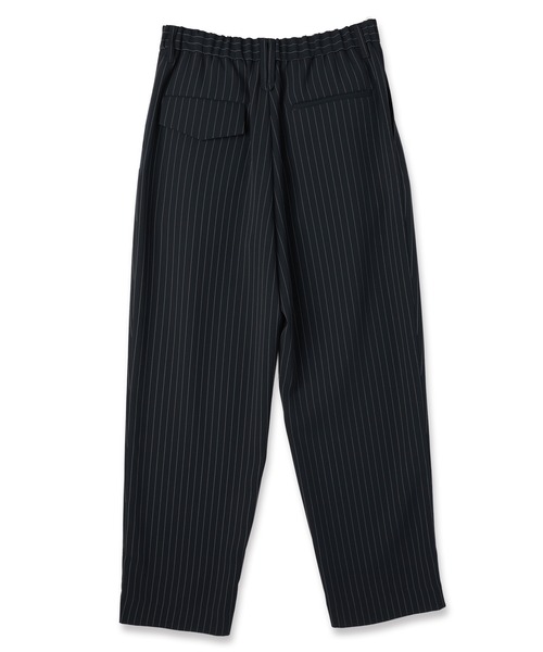 CULLNI（クルニ）の「Stripe Double Cloth 3Tuck Semi Wide Pants（その他パンツ・メンズ・ブラック系/ネイビー系・2/1/0）」の7枚目の写真