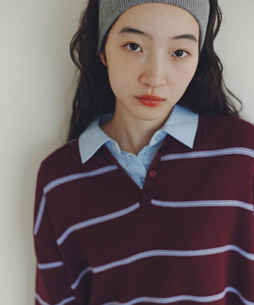 N.(N. Natural Beauty Basic)(エヌエヌナチュラルビューティーベーシック)の「シャツレイヤード風ニット(ニット/セーター・レディース・ボルドー/グレー/ネイビー・MEDIUM)」の1枚目の写真