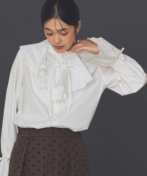 Gready Brilliant（グレディブリリアン）の「ＬＵラッフルキャンディスリーブブラウス（シャツ/ブラウス・レディース・オフホワイト/キャメル/ストライプ・38）」の10枚目の写真