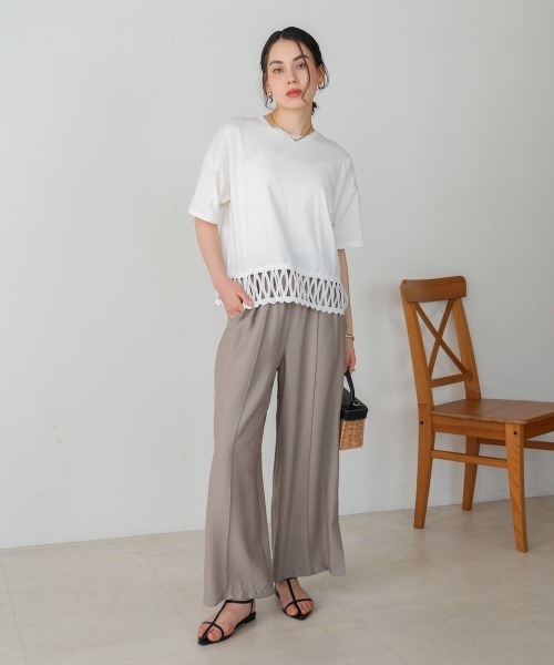 Bou Jeloud（ブージュルード）の「裾レースミディアムＴシャツ（Tシャツ/カットソー・レディース・ブラック/ホワイト・FREE）」の4枚目の写真